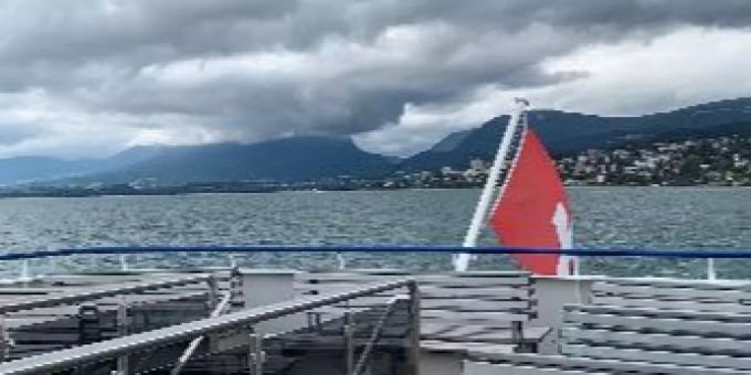 Schifffahrt ab Neuchâtel und Rundfahrt Murtensee Schifffahrt ab Neuchâtel und Rundfahrt Murtensee