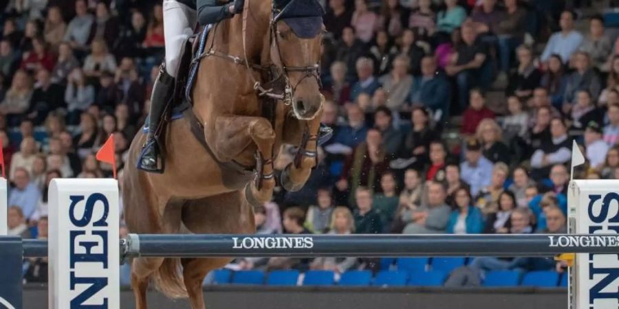 Simone Blum ist fehlerfrei in die deutsche Meisterschaft gestartet. Foto: Sebastian Gollnow