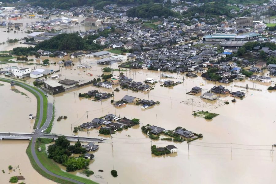 überschwemmung japan