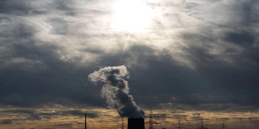 Das Kernkraftwerk Emsland. Vor 62 Jahren nahm das erste Atomkraftwerk in Deutschland seinen kommerziellen Betrieb auf.