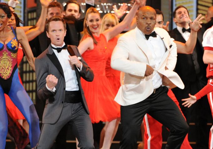 Mike Tyson tanzt bei einem Auftritt an den Tony Awards. Tyson