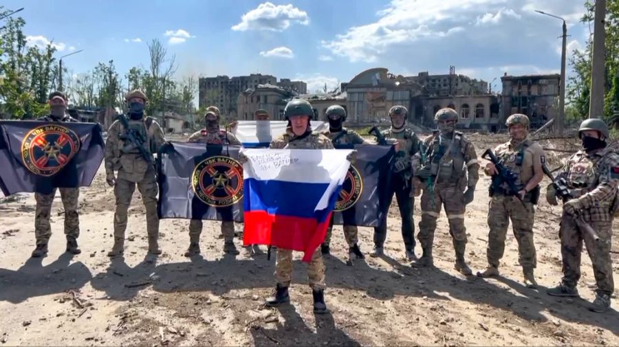 Der Chef der russischen Söldnerarmee Wagner, Jewgeni Prigoschin, verkündete am Samstag die Einnahme der umkämpften Stadt Bachmut.