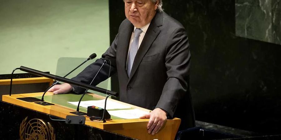 António Guterres, Generalsekretär der Vereinten Nationen, spricht beim Abschluss der Wasserkonferenz der Vereinten Nationen in New York. Foto: Koen Van Weel/ANP/dpa