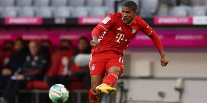 Douglas Costa