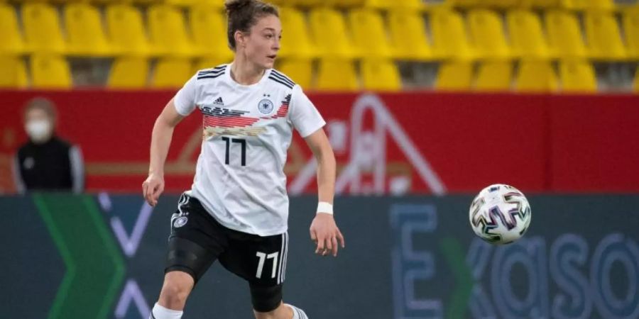 Wurde vor dem DFB-Testspiel in Wiesbaden positiv auf Corona getestet: Felicitas Rauch. Foto: Federico Gambarini/dpa
