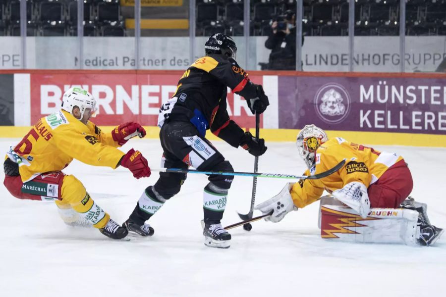 Olafsson erzielt das 1:0 nach fünf Minuten.