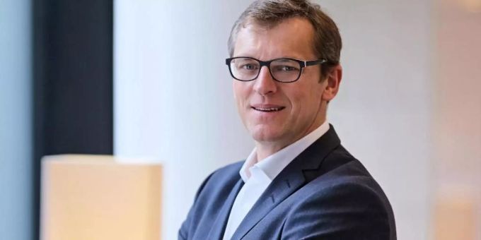 Hubert Barth, Vorsitzender der Geschäftsführung des Deutschland-Ablegers von EY, wird künftig eine neue Aufgabe «auf europäischer Ebene» übernehmen. Foto: Ernst & Young GmbH /dpa Hubert Barth, Vorsitzender der Geschäftsführung des Deutschland-Ablegers von EY, wird künftig eine neue Aufgabe «auf europäischer Ebene» übernehmen. Foto: Ernst & Young GmbH /dpa