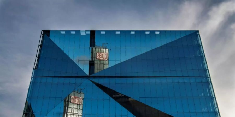 Spiegelung am Berliner Hauptbahnhof