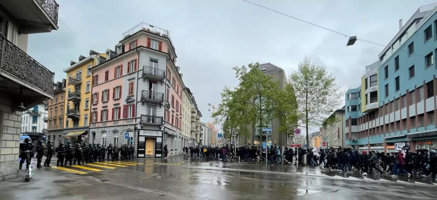 Die Polizei zeigte starke Präsenz in Zürich.