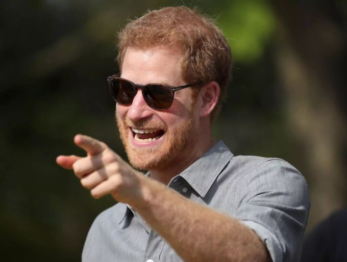 Prinz Harry hat seinen ersten richtigen Job. prinz harry