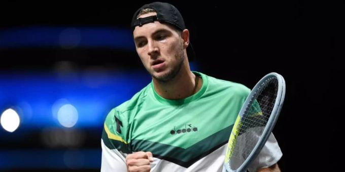 Will Alexander Zverev zu einem Comeback im Davis Cup überreden: Jan-Lennard Struff. Foto: Jonas Güttler/dpa Will Alexander Zverev zu einem Comeback im Davis Cup überreden: Jan-Lennard Struff. Foto: Jonas Güttler/dpa