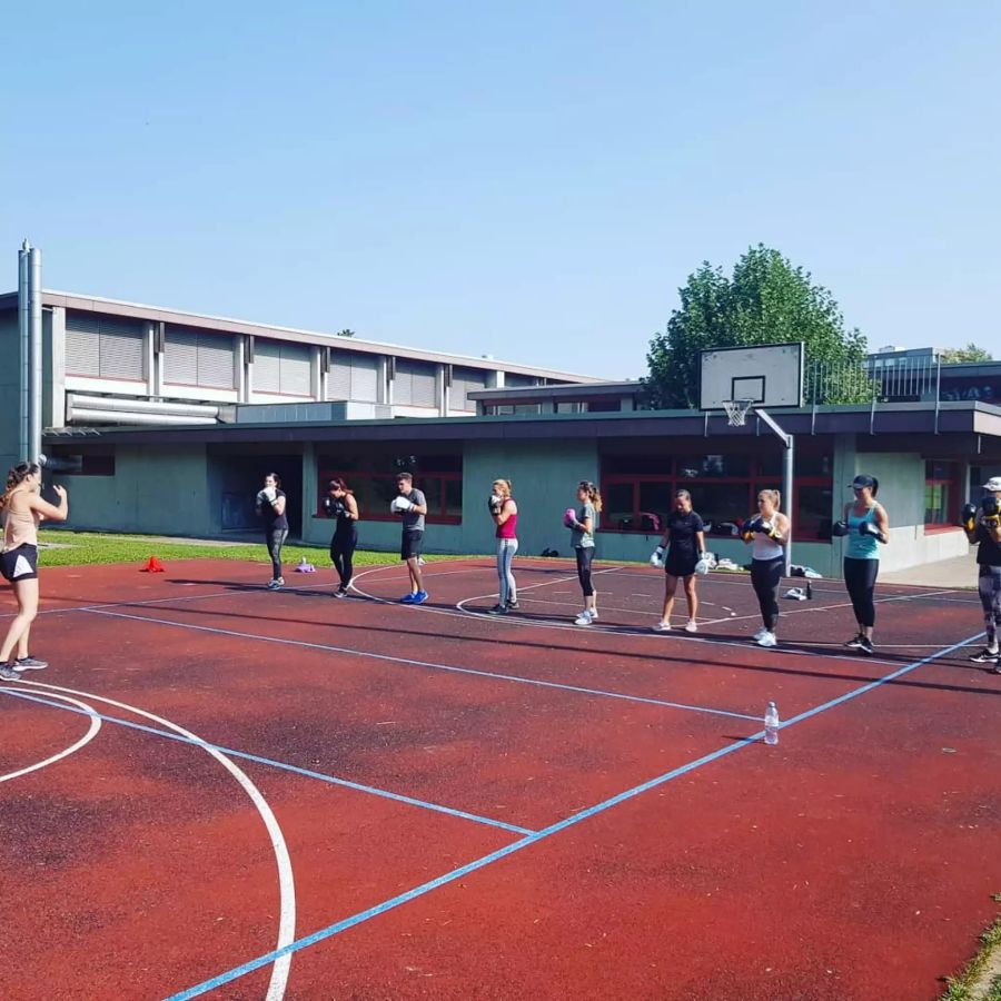 Bei schönem Wetter macht das Outdoor-Training noch mehr Spass.