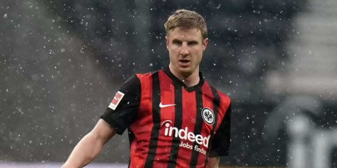 Hat mit Aussagen zu Fans, die miteinander Kämpfen woll, für Wirbel gesorgt: Martin Hinteregger. Foto: Thomas Frey/dpa Hat mit Aussagen zu Fans, die miteinander Kämpfen woll, für Wirbel gesorgt: Martin Hinteregger. Foto: Thomas Frey/dpa