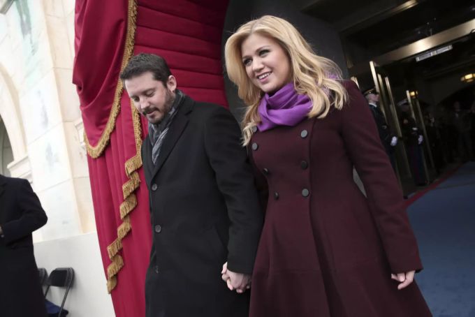 Kelly Clarkson im Jahr 2013 mit ihrem Ehemann Brandon Blackstock. Kelly Clarkson
