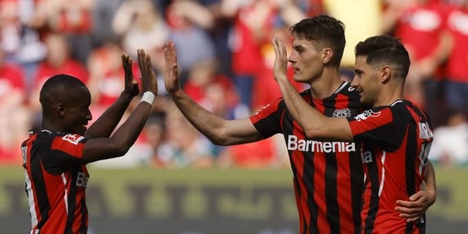 Lucas Alario will Bayer 04 Leverkusen verlassen. Bayer 04 Leverkusen