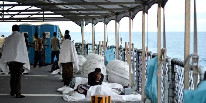 Die «Werra» rettete im September 2015 Menschen aus Seenot Die «Werra» rettete im September 2015 Menschen aus Seenot