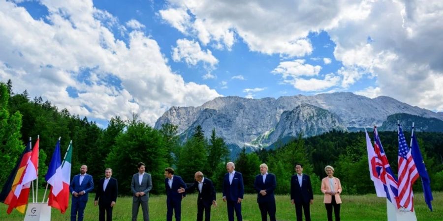 G7