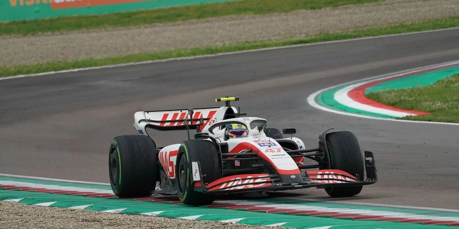Haas-Pilot Mick Schumacher bleibt optimistisch.