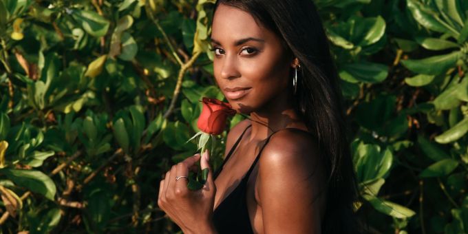 Sharon Battiste wird ab 15. Juni bei RTL die Rosen verteilen. Sharon Battiste wird ab 15. Juni bei RTL die Rosen verteilen.