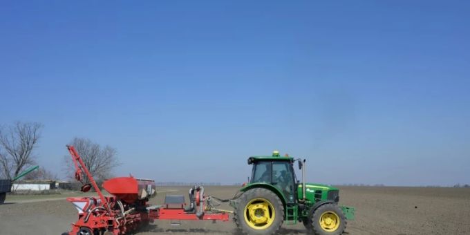 Ein Feld in der Ukraine ukraine