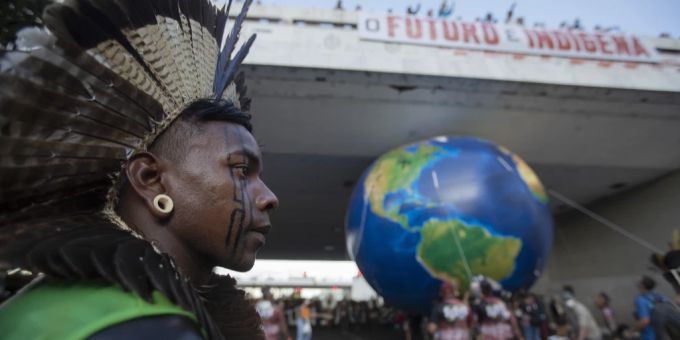 Indigene demonstrieren gegen Jair Bolsonaro. Jair Bolsonaro