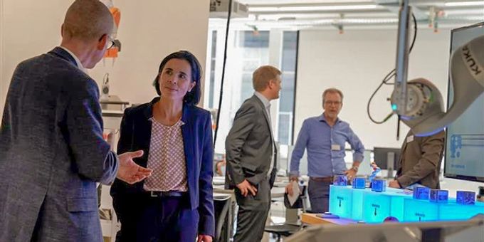 Die Stiftung Startfeld verstärkt mit Prof. Dr. Agathe Koller ihre Kompetenzen in den Bereichen Robotik und Technologien. Prof. Dr. Agathe Koller