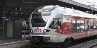 ÖV - Die Südostbahn schickt ein Traverso-Tram in Zürich auf Reisen