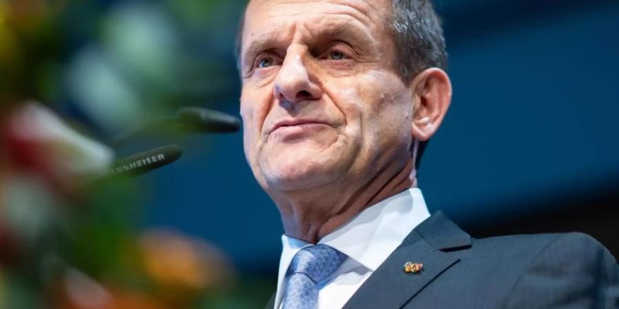 DOSB-Präsident Alfons Hörmann wird beim Karlsruher Sportgespräch zur Leistungssportreform Stellung beziehen. Foto: Guido Kirchner