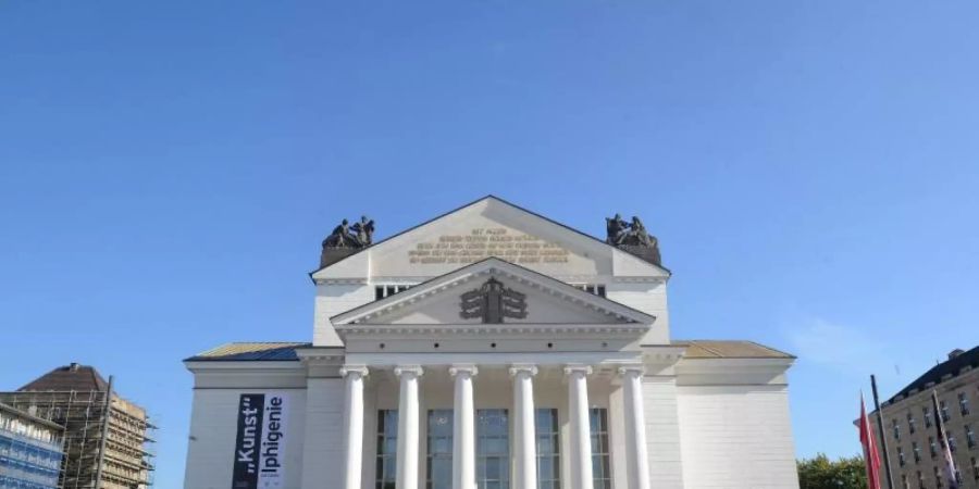 Nach dem heftigen Wasserschaden am Theater in Duisburg kann der Betrieb wieder aufgenommen werden. Foto: Jonas Güttler