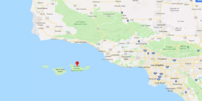 Die Jacht ist in der Nähe von Santa Cruz Island in Brand geraten. Santa Cruz