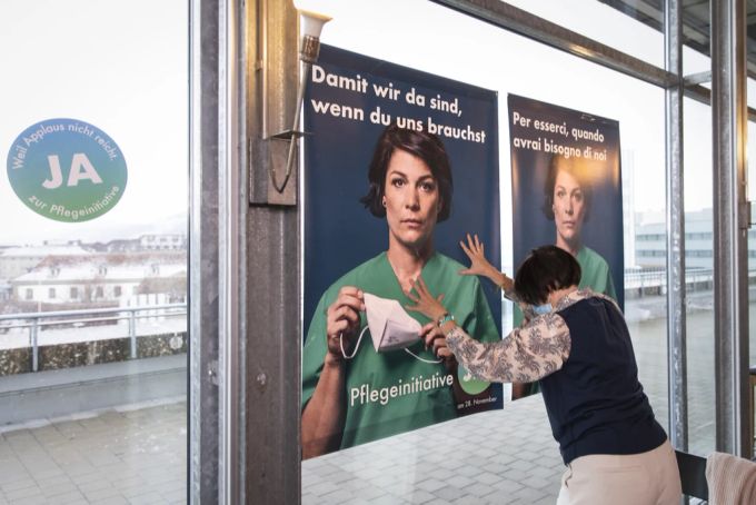 Die Pflegeinitiative wurde am 28. November 2021 mit grosser Mehrheit angenommen. Pflegeinitiative