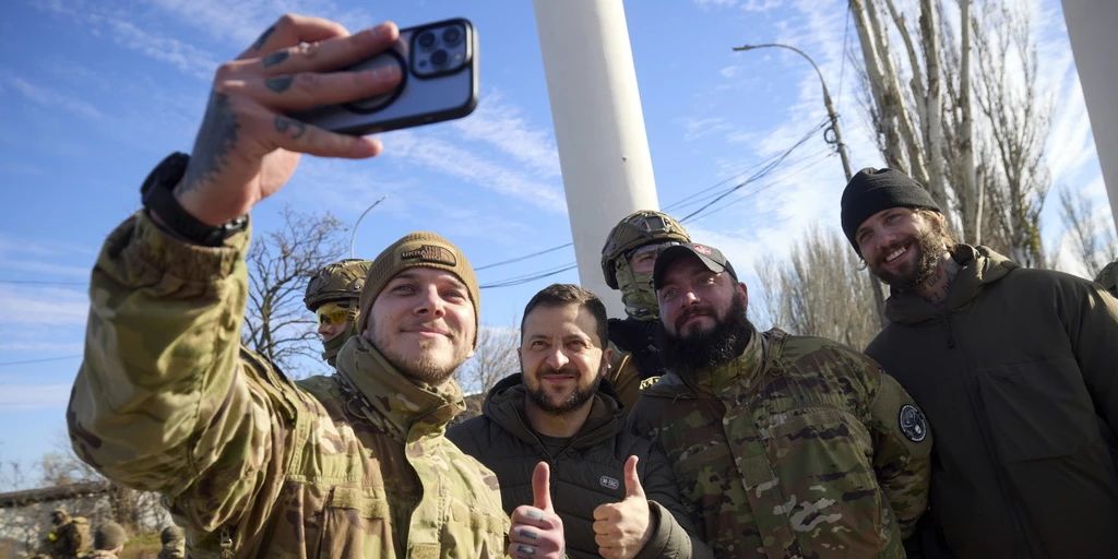 Selenskyj Feiert Rückkehr Von Soldaten Aus Russischer Gefangenschaft