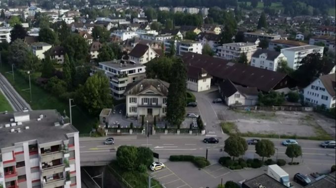 Der Solarfliesenbetreiber TX Group in Rapperswil SG. TX Group Rapperswil SG