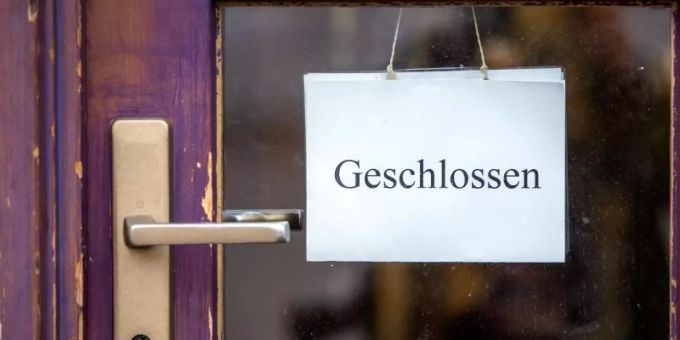 Viele Läden waren insgesamt über Monate geschlossen - wie hier Anfang des Jahres in Schwerin. Foto: Jens Büttner/dpa-Zentralbild/dpa Viele Läden waren insgesamt über Monate geschlossen - wie hier Anfang des Jahres in Schwerin. Foto: Jens Büttner/dpa-Zentralbild/dpa