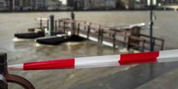 Absperrband Rhein
