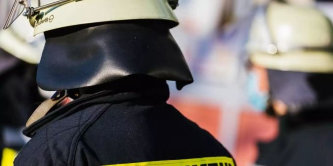 Die Feuerwehr- und die Polizeinotrufe sind wieder erreichbar. Foto: Philipp von Ditfurth/dpa/Symbolbild Die Feuerwehr- und die Polizeinotrufe sind wieder erreichbar. Foto: Philipp von Ditfurth/dpa/Symbolbild