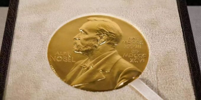 Gibt es in diesem Jahr schon einen Nobelpreis für Corona-Forschung?. Foto: Mary Altaffer/Pool AP/dpa/Symbolbild Gibt es in diesem Jahr schon einen Nobelpreis für Corona-Forschung?. Foto: Mary Altaffer/Pool AP/dpa/Symbolbild