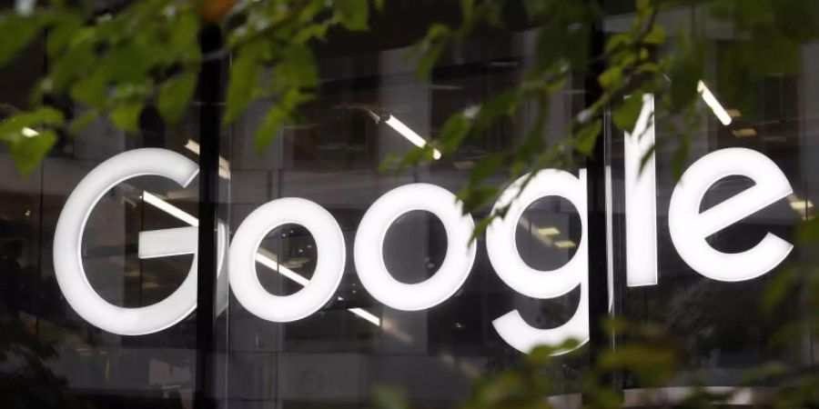 Der Internet-Konzern investiert in neue Bürogebäude in Manhatten. Foto: Alastair Grant/AP/dpa