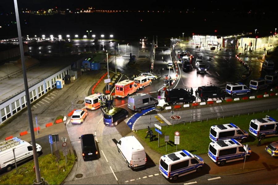 In Hamburg musste am Samstagabend der Airport in Hamburg gesperrt werden.