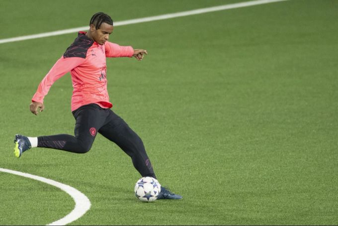 Manuel Akanji YB