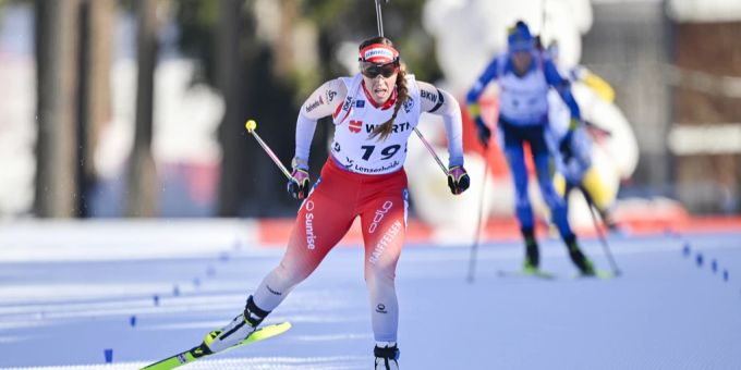 Lena Häcki-Gross muss in Lenzerheide vier Strafrunden drehen. Lena Häcki-Gross
