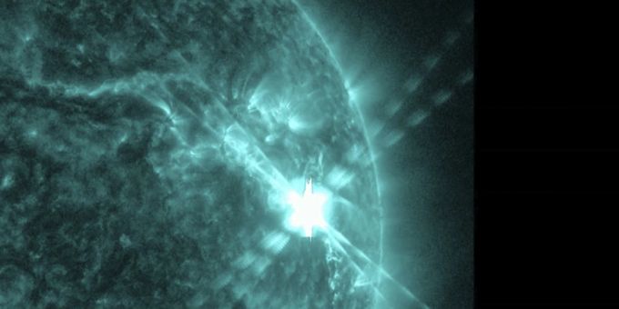 Die Sonne ist zurzeit wieder aktiver. Dieses Foto zeugt eine Sonneneruption vom 14. Dezember. sonneneruption