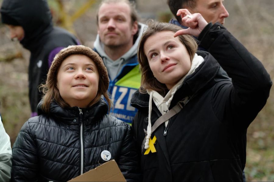 Greta Thunberg und Luisa Neubauer bei einer Demonstration gegen die Räumung von Lützenrath.