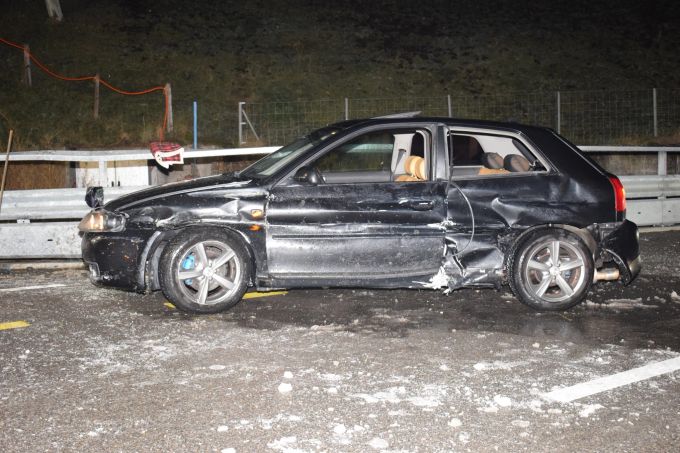 Nur der 19-jährige Unfallverursacher wurde verletzt. Kapo UR