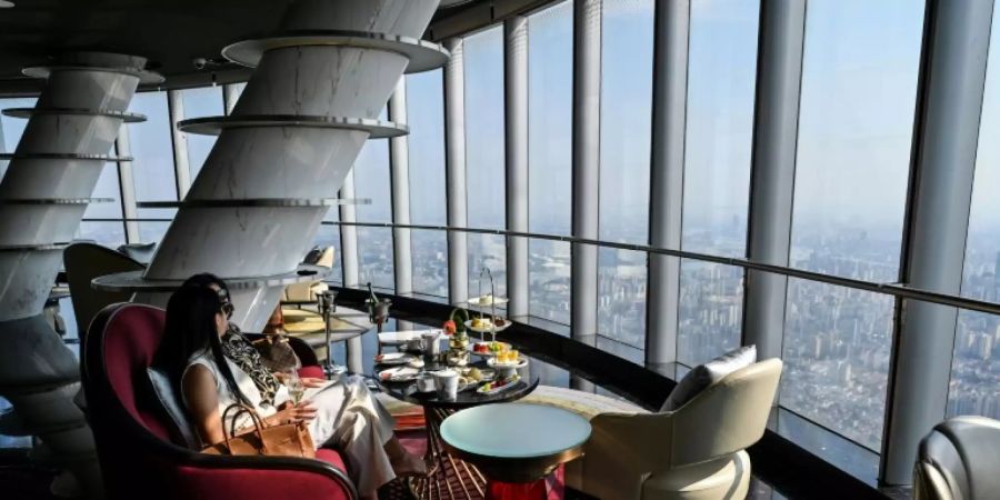 Panoramablick vom Restaurant des «J Hotel» in der 120. Etage