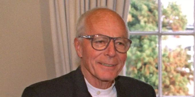 ARCHIV - Der Kölner Architekt Gottfried Böhm ist tot. Er starb im Alter von 101 Jahren, wie sein Büro bestätigte. Böhm wurde durch spektakuläre Kirchenbauten wie den Pilgerdom in Neviges bei Düsseldorf berühmt. Foto: Hartmut Reeh/dpa Foto: Hartmut Reeh/dpa ARCHIV - Der Kölner Architekt Gottfried Böhm ist tot. Er starb im Alter von 101 Jahren, wie sein Büro bestätigte. Böhm wurde durch spektakuläre Kirchenbauten wie den Pilgerdom in Neviges bei Düsseldorf berühmt. Foto: Hartmut Reeh/dpa Foto: Hartmut Reeh/dpa