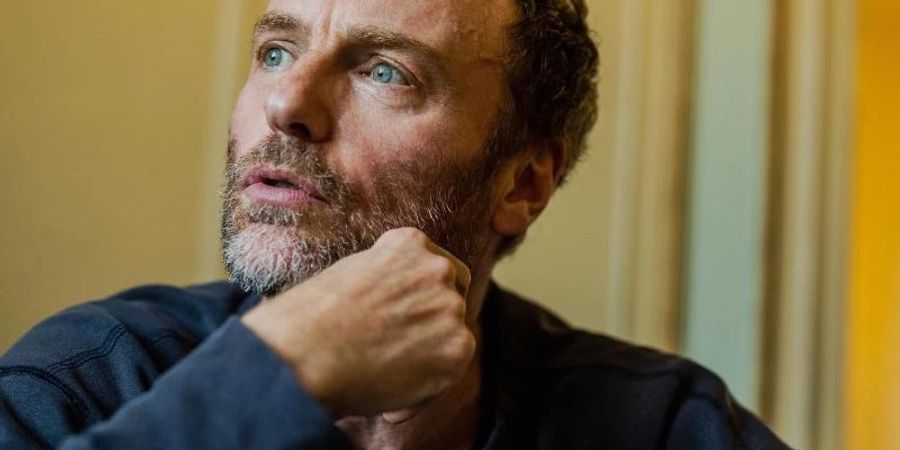 Der Schauspieler Mark Waschke wird 50. Foto: Carsten Koall/dpa