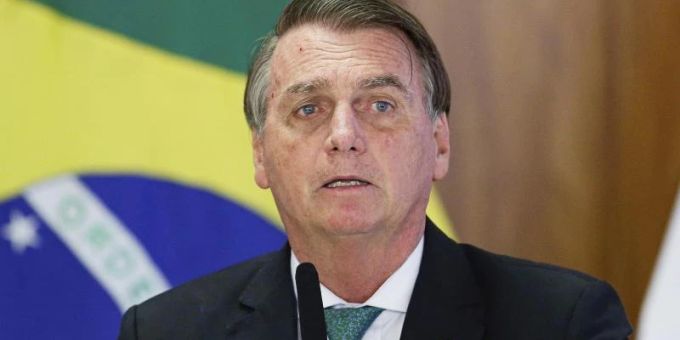 Der brasilianische Präsident Jair Bolsonaro will auch den bisher illegalen Goldabbau in indigenen Gebieten erlauben. Foto: Raul Spinasse/AP/dpa Der brasilianische Präsident Jair Bolsonaro will auch den bisher illegalen Goldabbau in indigenen Gebieten erlauben. Foto: Raul Spinasse/AP/dpa