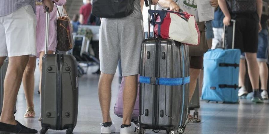 Viele Deutsche haben Lust auf Urlaub. Foto: Frank Rumpenhorst/dpa