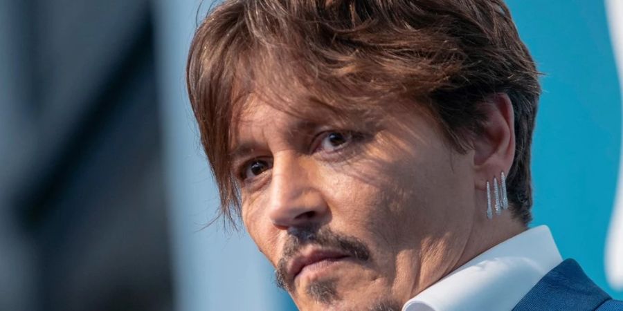 Johnny Depp wird sich in einen französischen König verwandeln.